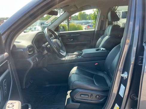 Used 2024 Honda Pilot EX-L image 9