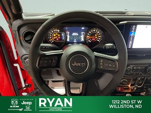 New 2026 Jeep Gladiator Mojave w/ Technology Group AWD/4WD image 19