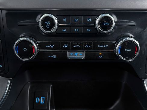 Used 2024 Ford F150 XLT w/ Mobile Office Package image 23