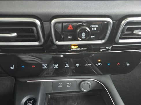 New 2026 Nissan Sentra SR image 4