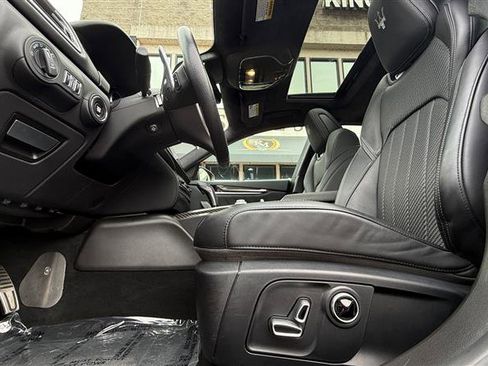 Used 2022 Maserati Ghibli Modena Q4 image 18