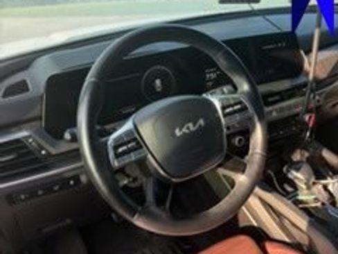 Used 2024 Kia Telluride SX Prestige AWD/4WD image 1