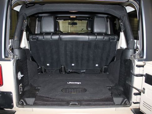 Certified 2016 Jeep Wrangler Unlimited Sahara w/ Max Tow Package image 25