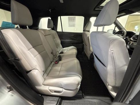 Used 2023 Honda Passport EX-L image 21