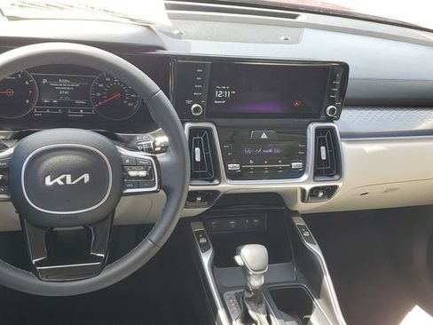 Certified 2023 Kia Sorento S image 11