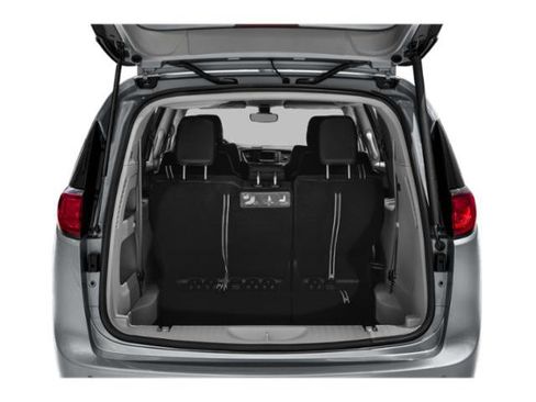 Certified 2019 Chrysler Pacifica Limited w/ Advanced Safetytec Group image 12