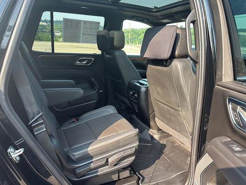 Used 2024 Chevrolet Tahoe High Country w/ Advanced Technology Package AWD/4WD image 19