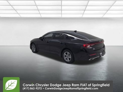 Used 2021 Kia K5 LXS image 11