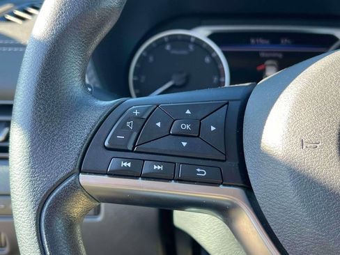 Certified 2025 Nissan Sentra SV image 20