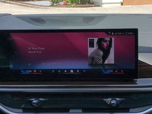 New 2026 BMW X5 xDrive40i w/ Premium Package AWD/4WD image 18