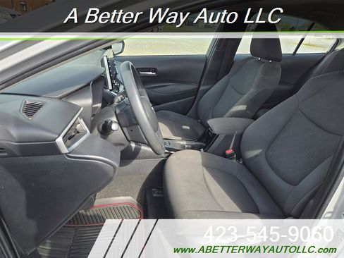 Used 2021 Toyota Corolla LE FWD image 5
