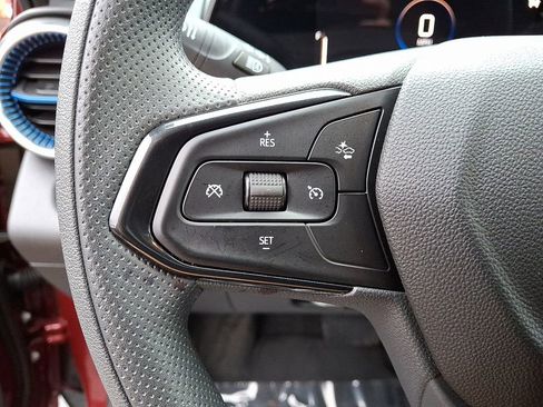 Used 2025 Chevrolet Trax LT image 20