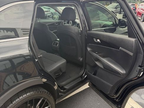 Used 2019 Kia Sorento S FWD image 18