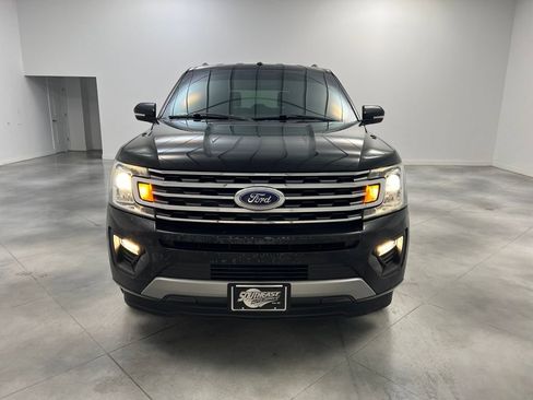 Used 2018 Ford Expedition XLT w/ Equipment Group 201A image 2