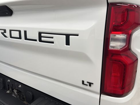 Used 2021 Chevrolet Silverado 1500 LT Trail Boss w/ Convenience Package II AWD/4WD image 38