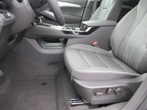 New 2026 Buick Envision Avenir image 16