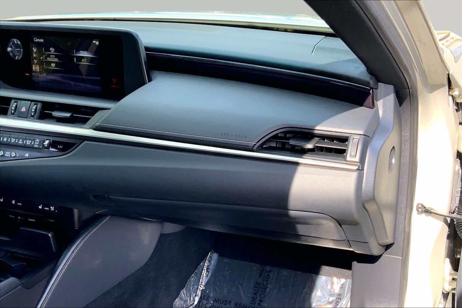 Certified 2021 Lexus ES 350 w/ Premium Package FWD image 18