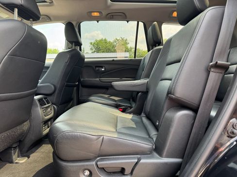 Used 2016 Honda Pilot Elite image 32
