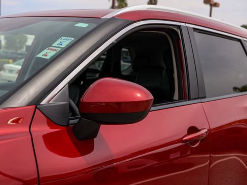 Used 2024 Nissan Rogue SV w/ SV Premium Package FWD image 12