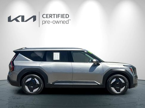 Certified 2024 Kia EV9 Wind AWD/4WD image 3