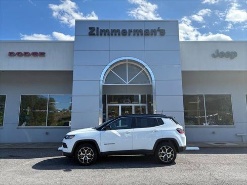 Certified 2025 Jeep Compass Limited AWD/4WD image 1