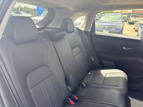 Used 2025 Honda HR-V EX-L image 30