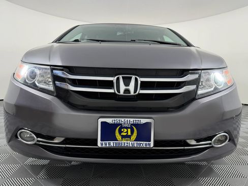 Used 2016 Honda Odyssey Touring image 3