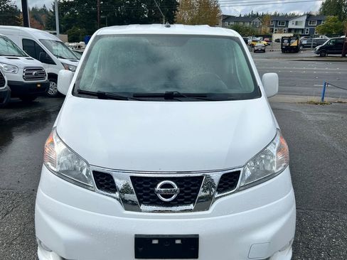 Used 2018 Nissan NV200 SV w/ Navigation Package image 2