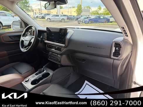 Used 2025 Ford Bronco Sport Outer Banks AWD/4WD image 12