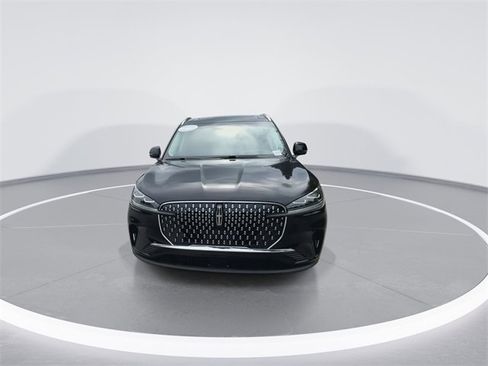 New 2025 Lincoln Aviator Reserve w/ Illumination Package image 3