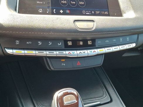 Used 2022 Cadillac XT4 Premium Luxury w/ Safety Alert Package image 15