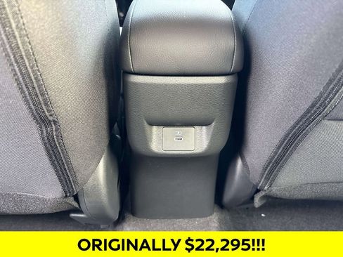 Used 2025 Nissan Versa SV w/ Trunk Package image 12