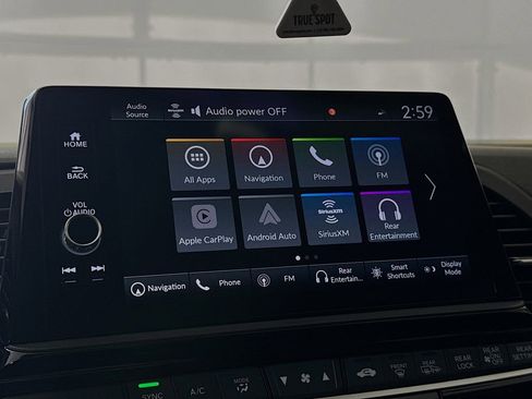 Used 2025 Honda Odyssey Touring image 17