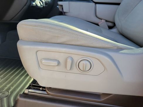 Used 2019 Chevrolet Silverado 1500 LT w/ Texas Edition image 12