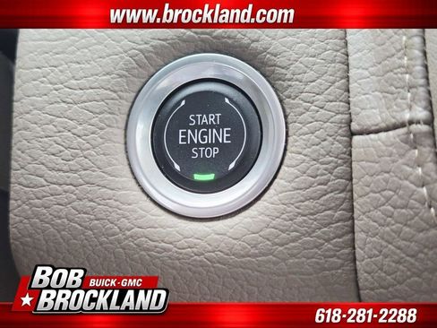 Used 2024 GMC Yukon Denali w/ Advanced Technology Package AWD/4WD image 36