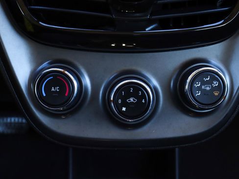 Used 2021 Chevrolet Spark LT image 27