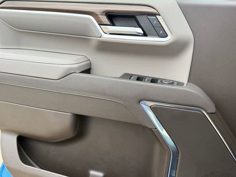 Used 2025 Chevrolet Silverado 1500 LT w/ Texas Edition Plus RWD image 20