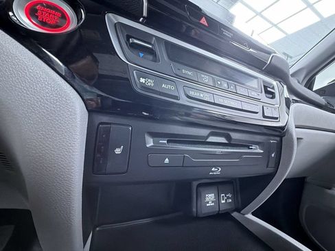 Used 2020 Honda Pilot Touring image 25