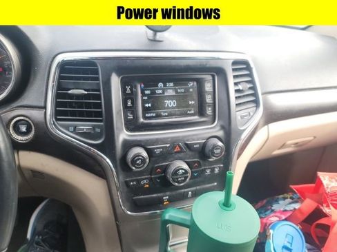 Used 2015 Jeep Grand Cherokee Laredo image 7