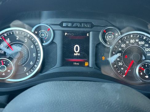New 2026 RAM 2500 Big Horn AWD/4WD image 23