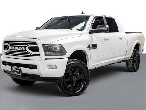 Used 2018 RAM 2500 Laramie w/ Sport Appearance Group AWD/4WD image 4