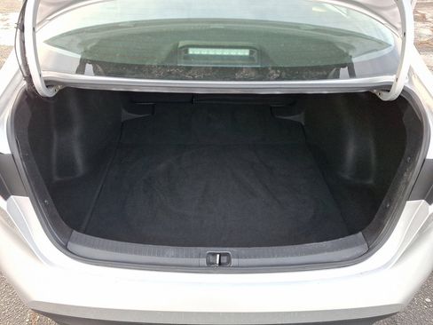 Used 2024 Toyota Corolla LE image 18