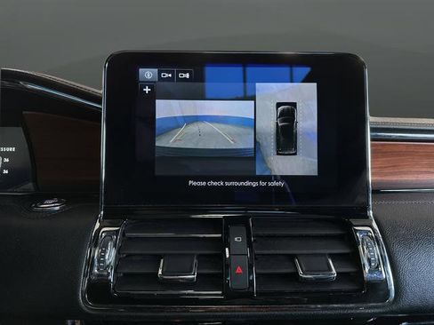 Used 2018 Lincoln Navigator Reserve w/ Technology Package image 11