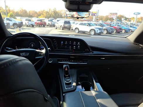 Used 2022 Cadillac Escalade Sport image 8