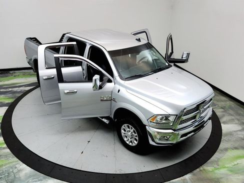Used 2018 RAM 2500 Laramie AWD/4WD image 33