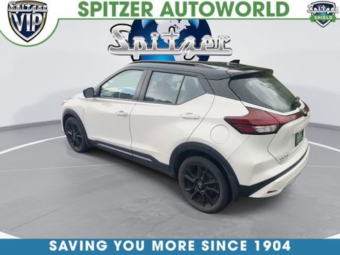 Used 2023 Nissan Kicks SR w/ SR Premium Package FWD image 7