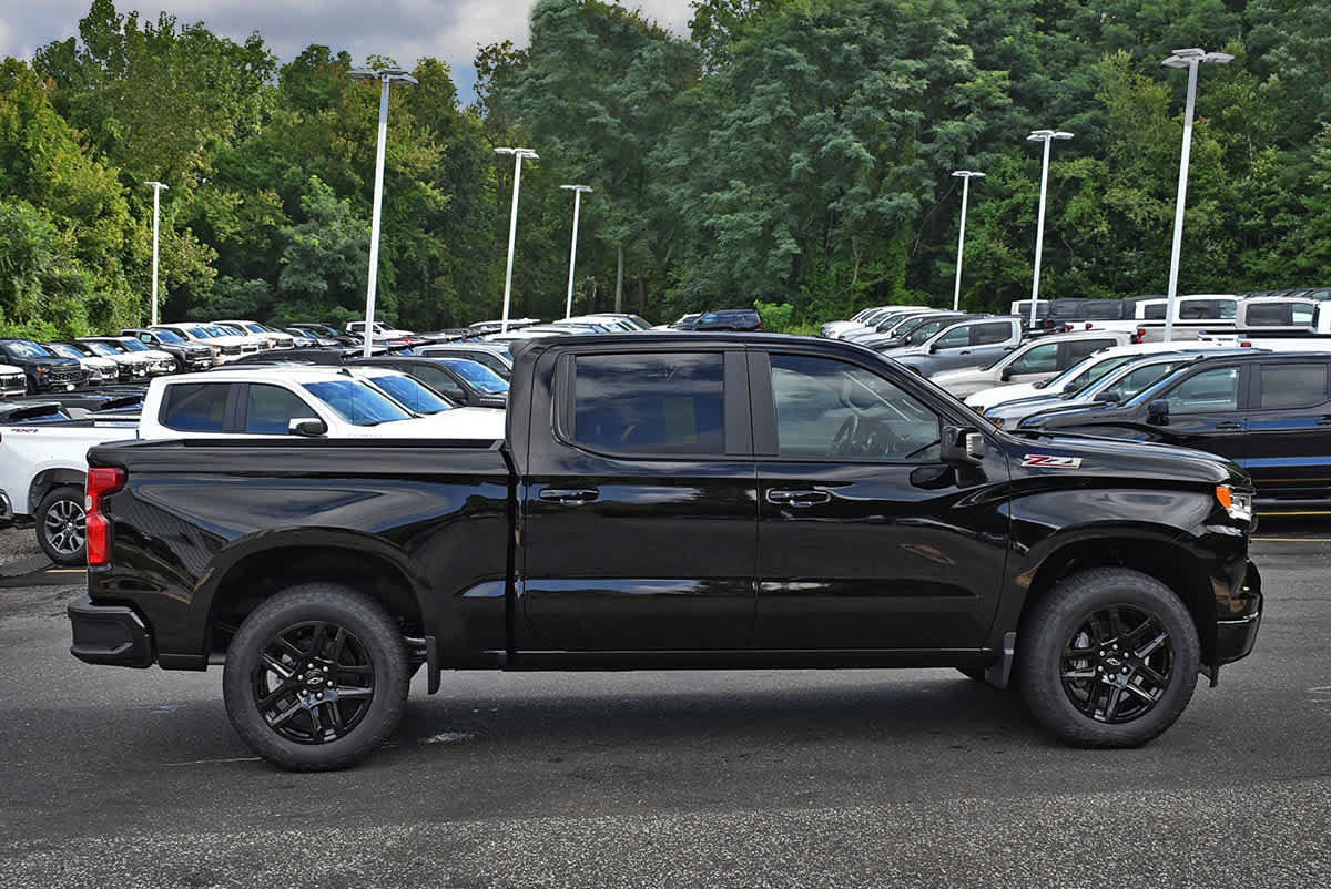 New 2026 Chevrolet Silverado 1500 RST w/ RST All Star Premium Package AWD/4WD image 6