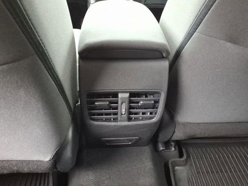 Used 2023 Toyota Corolla Cross LE image 14