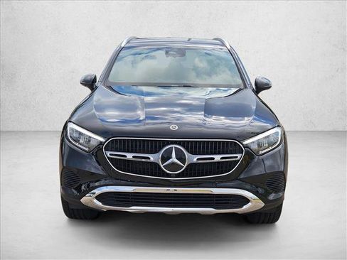 Certified 2026 Mercedes-Benz GLC 300 image 2