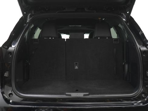 Used 2025 Toyota Highlander XSE AWD/4WD image 18